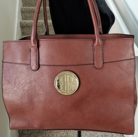 Bueno Handbags - $30 ⬇️ Bueno Large Handbag with Logo